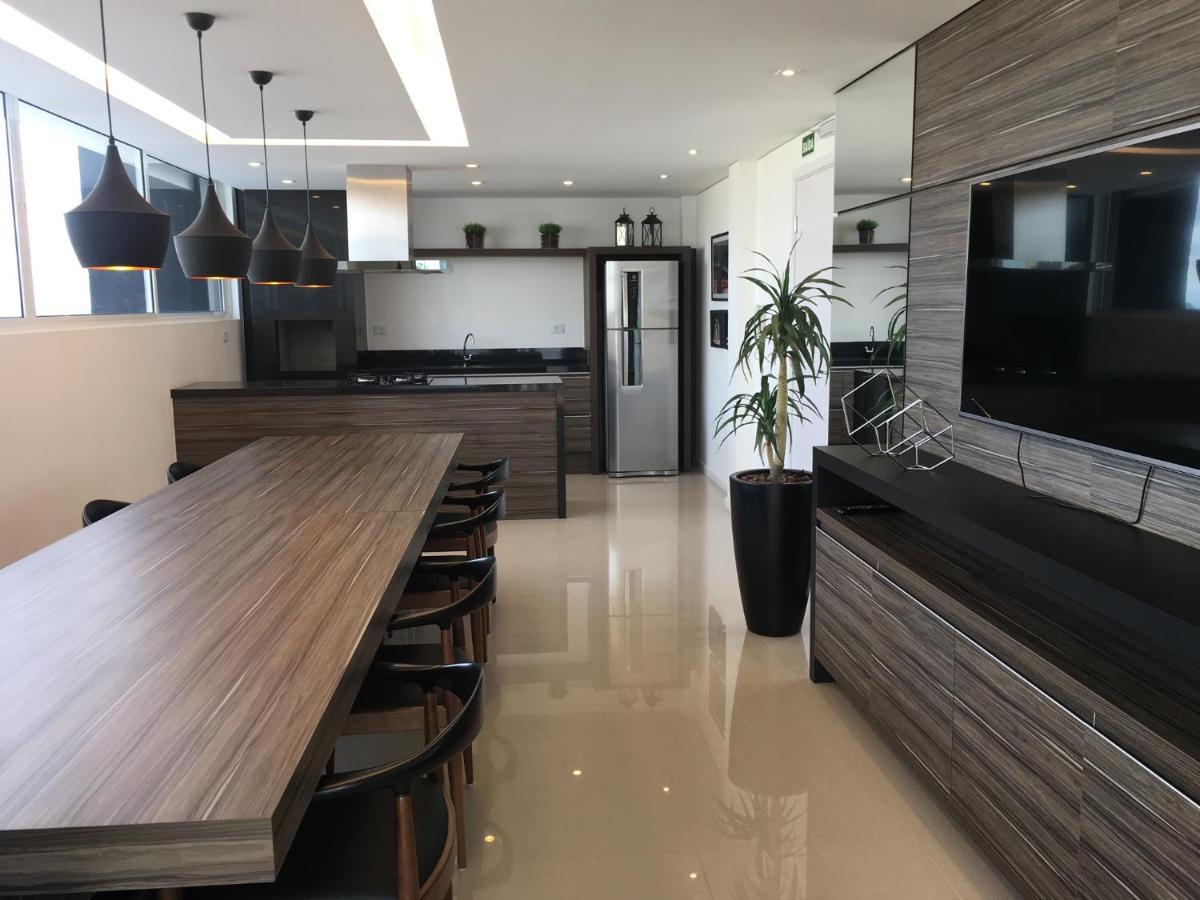 609-Apartamento Encantador, Com 1 Vaga De Garagem, Todo Mobiliado E Decorado, Edificio Com Academia, Lavanderia, Excelente Localizacao No Reboucas, Proximo Ao Batel E Centro Curitiba Exterior foto